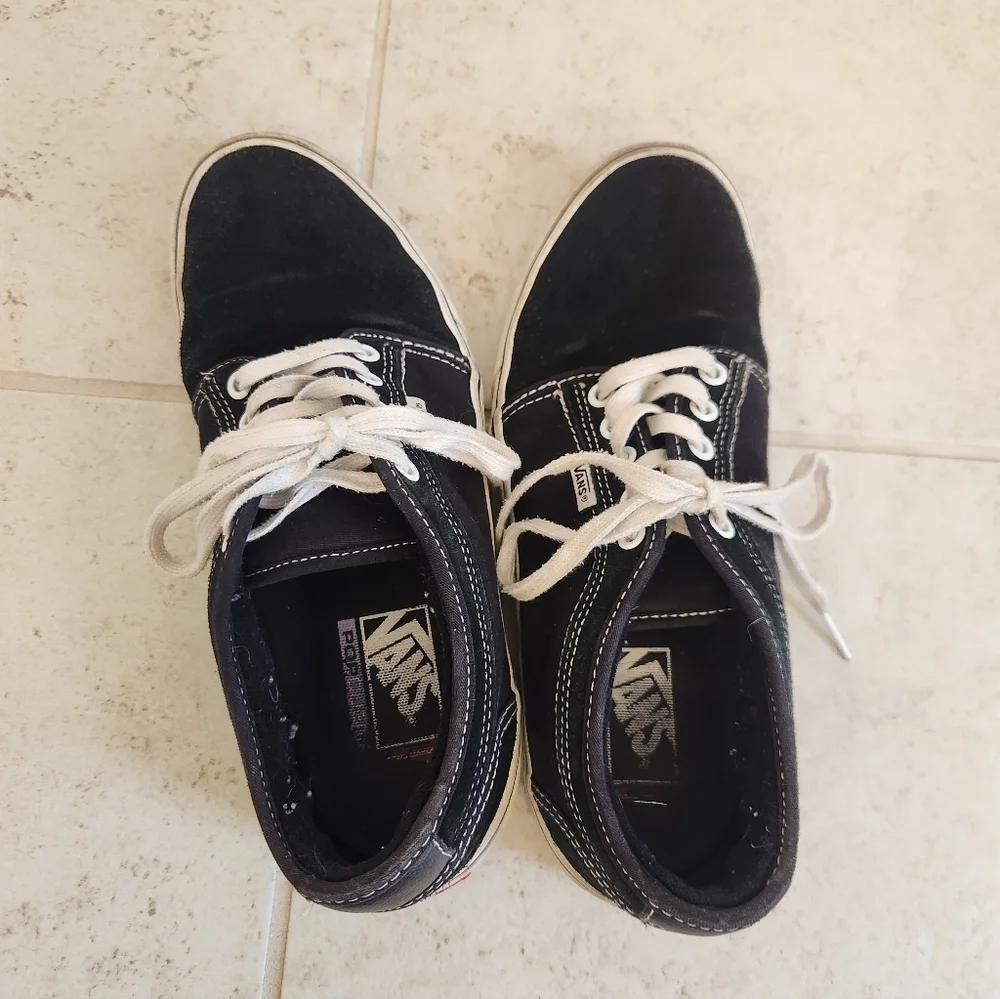 Black White Canvas Sneaker Shoe‎ VANS Mens Size 8.5 READ